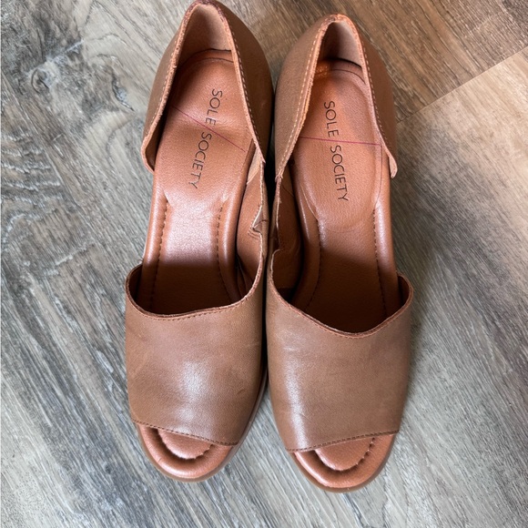 Sole Society Brown Leather Heels 8 - Picture 2 of 3